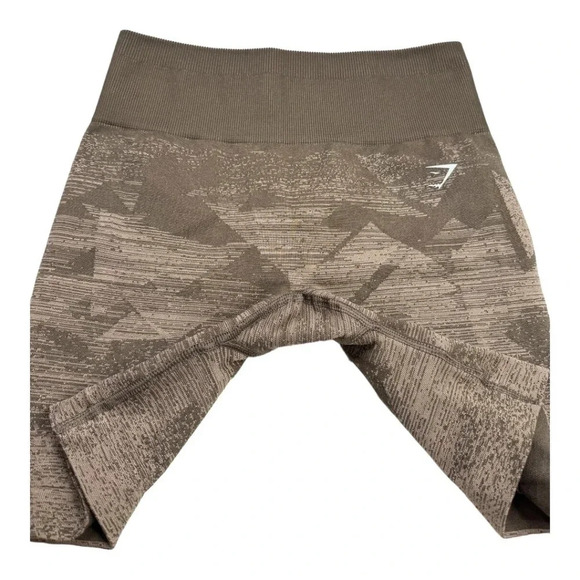 Gymshark Adapt Ombre Seamless Shorts - Picture 4 of 10